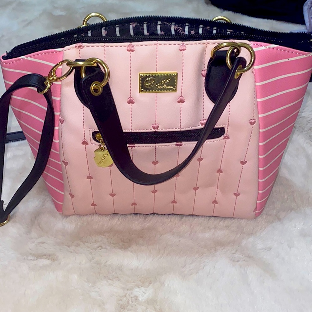 💗💗 Pink Hearts Betsey Johnson Purse